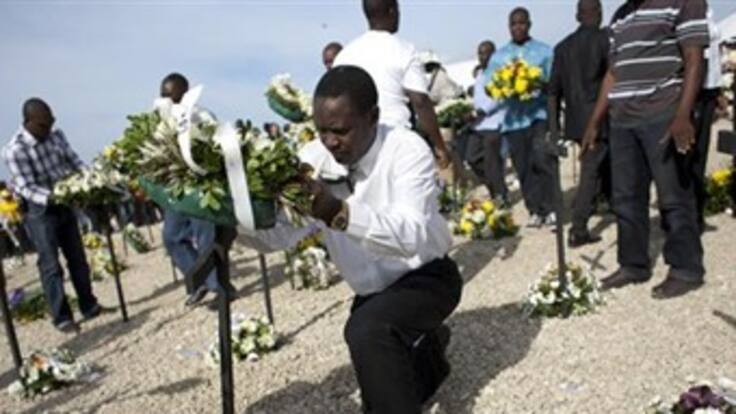 Un año después del terremoto, Haití empeora y no se recupera