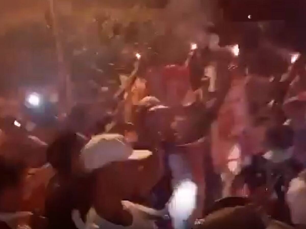 VIDEO: Hinchas del América se aglomeraron en Floridablanca