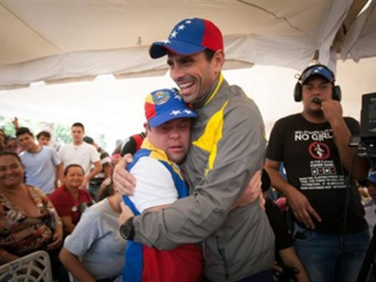 Capriles dice que Gobierno venezolano "quedó muy mal" ante Colombia