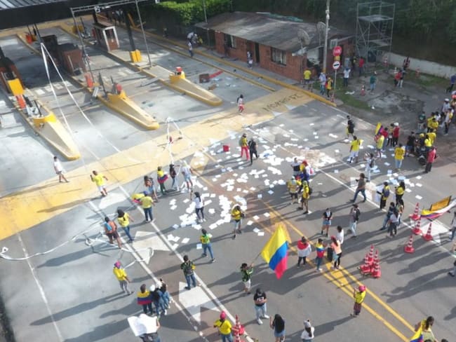 Instalan mesas de diálogo para cobro del peaje en Rionegro