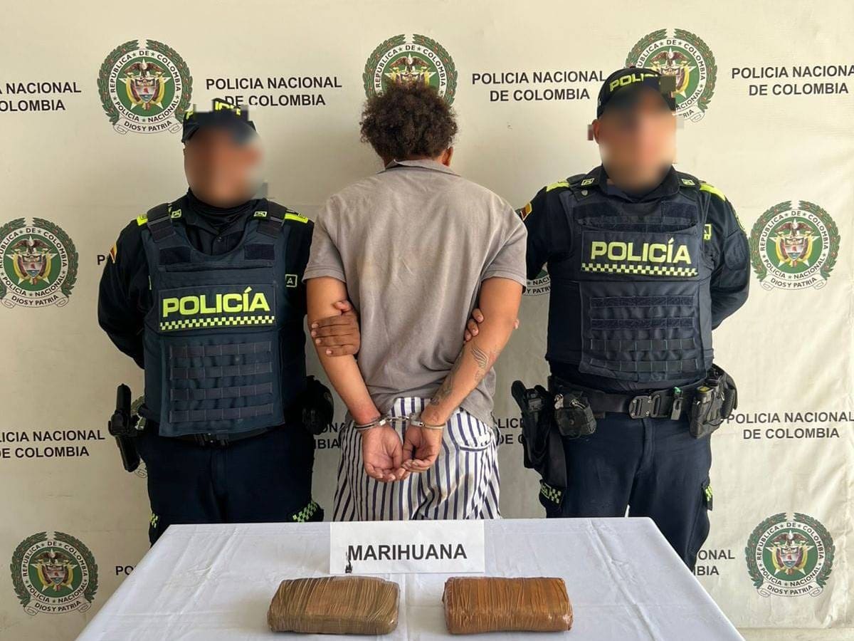 Hombre fue capturado con dos paquetes de marihuana prensada en Cartagena