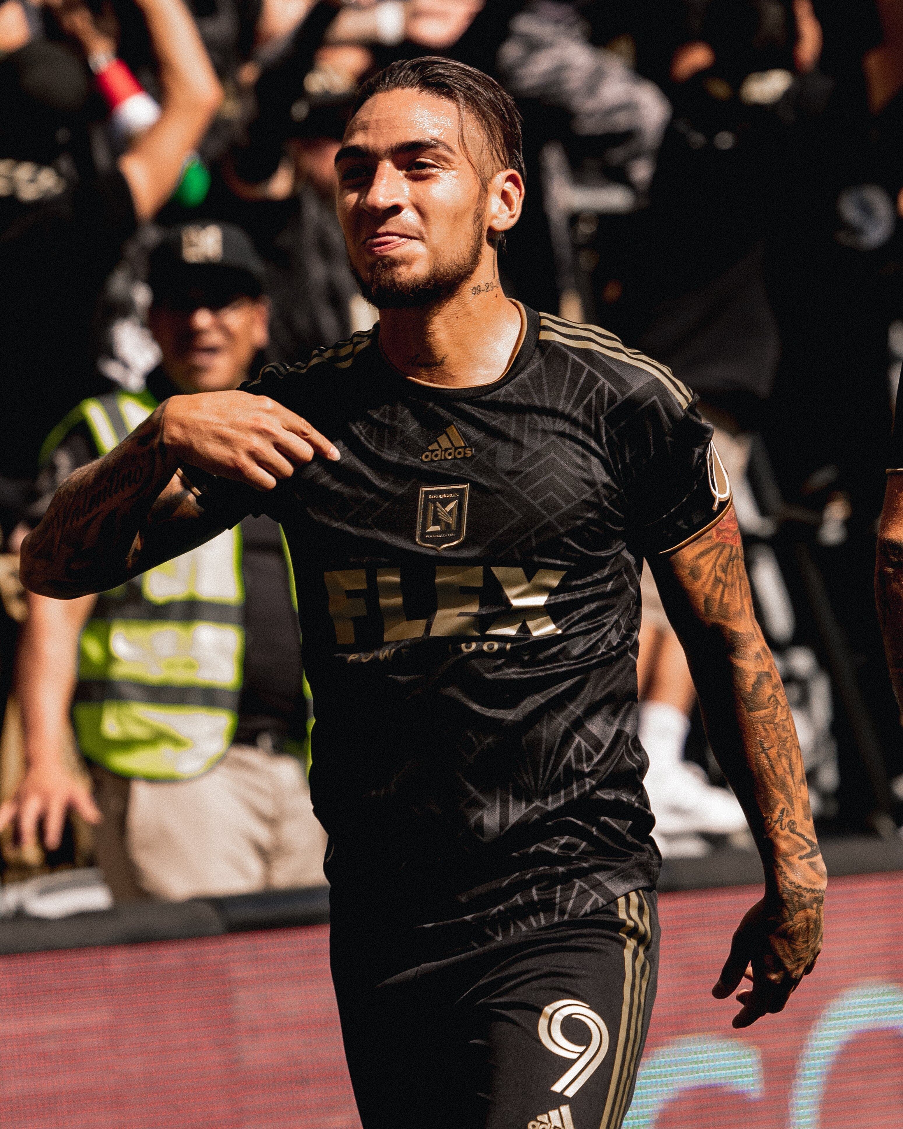 Cristian Arango festeja su gol en la final de la Conferencia Oeste.