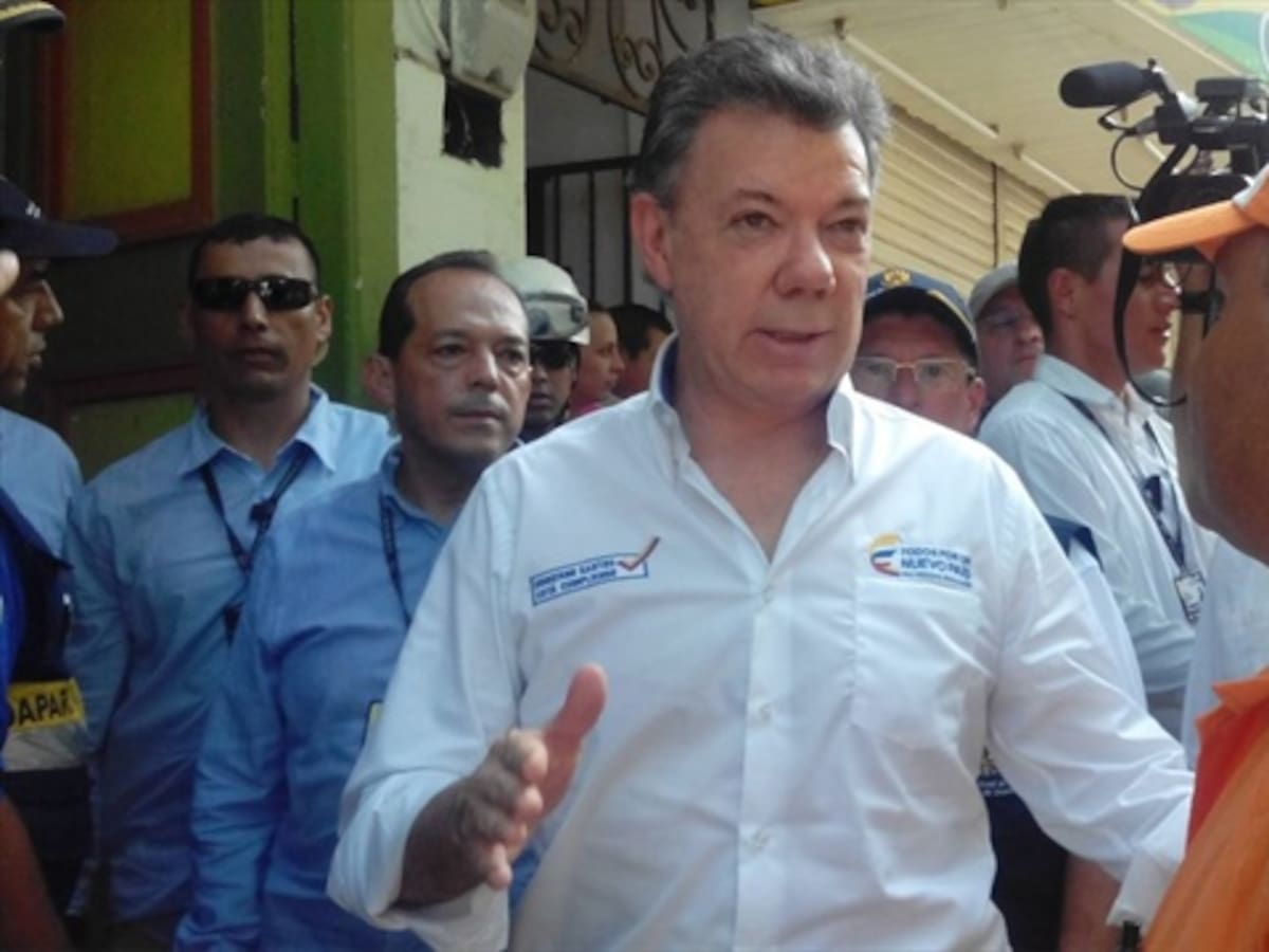 Presidente Santos firma contrato de reconstrucción de Salgar (Antioquia)