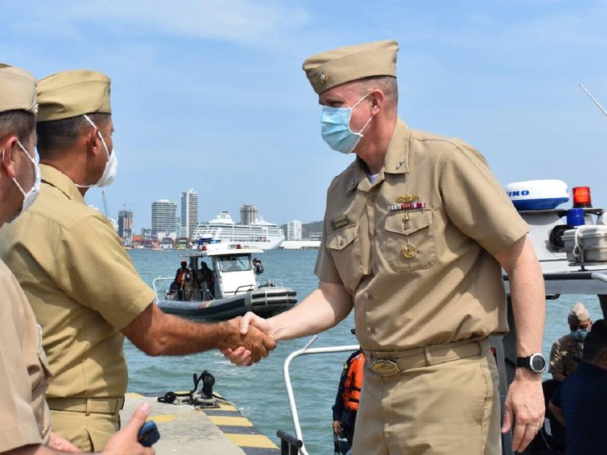 Comandante de la cuarta flota naval de EE.UU visitó la Escuela Naval