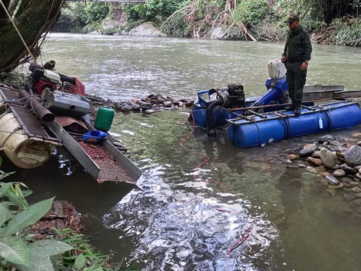Incautan maquinaria para minería ilegal avaluada en más de $500 millones
