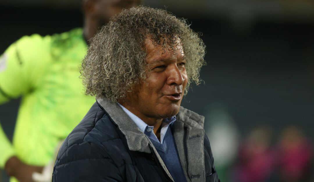 Alberto Gamero dirigiendo a Millonarios en la liga colombiana.