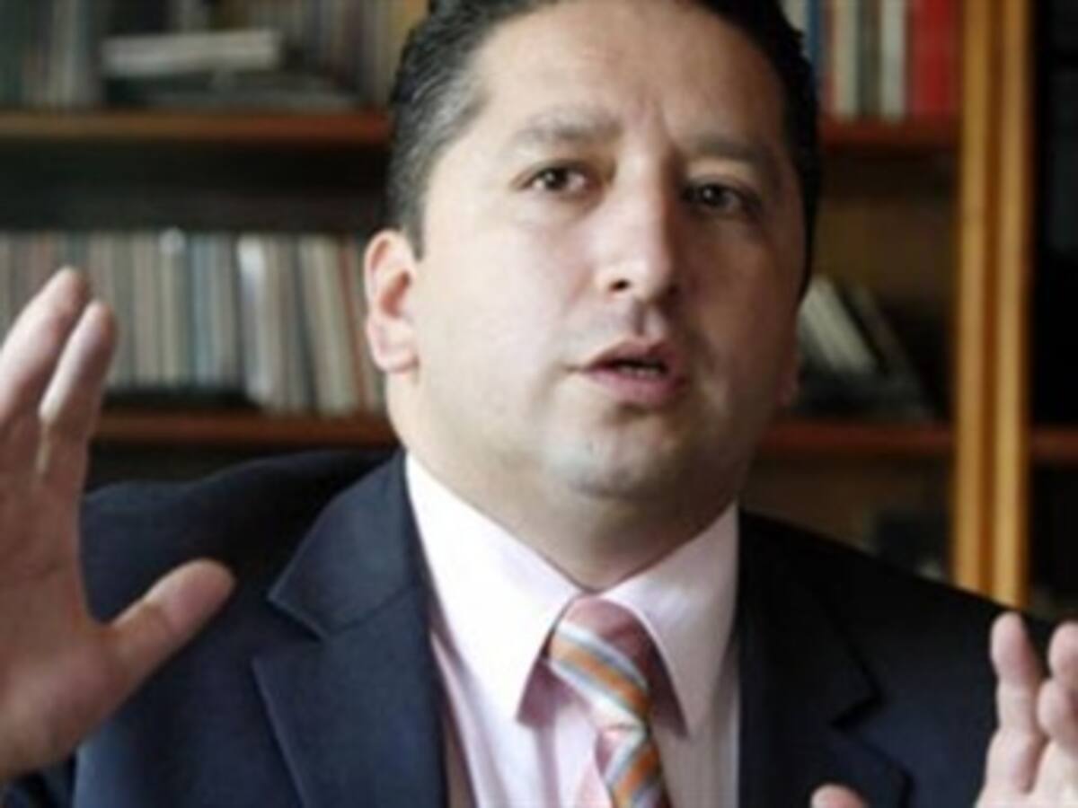 SIP lamenta que periodista colombiano abandone el país por amenazas de FARC