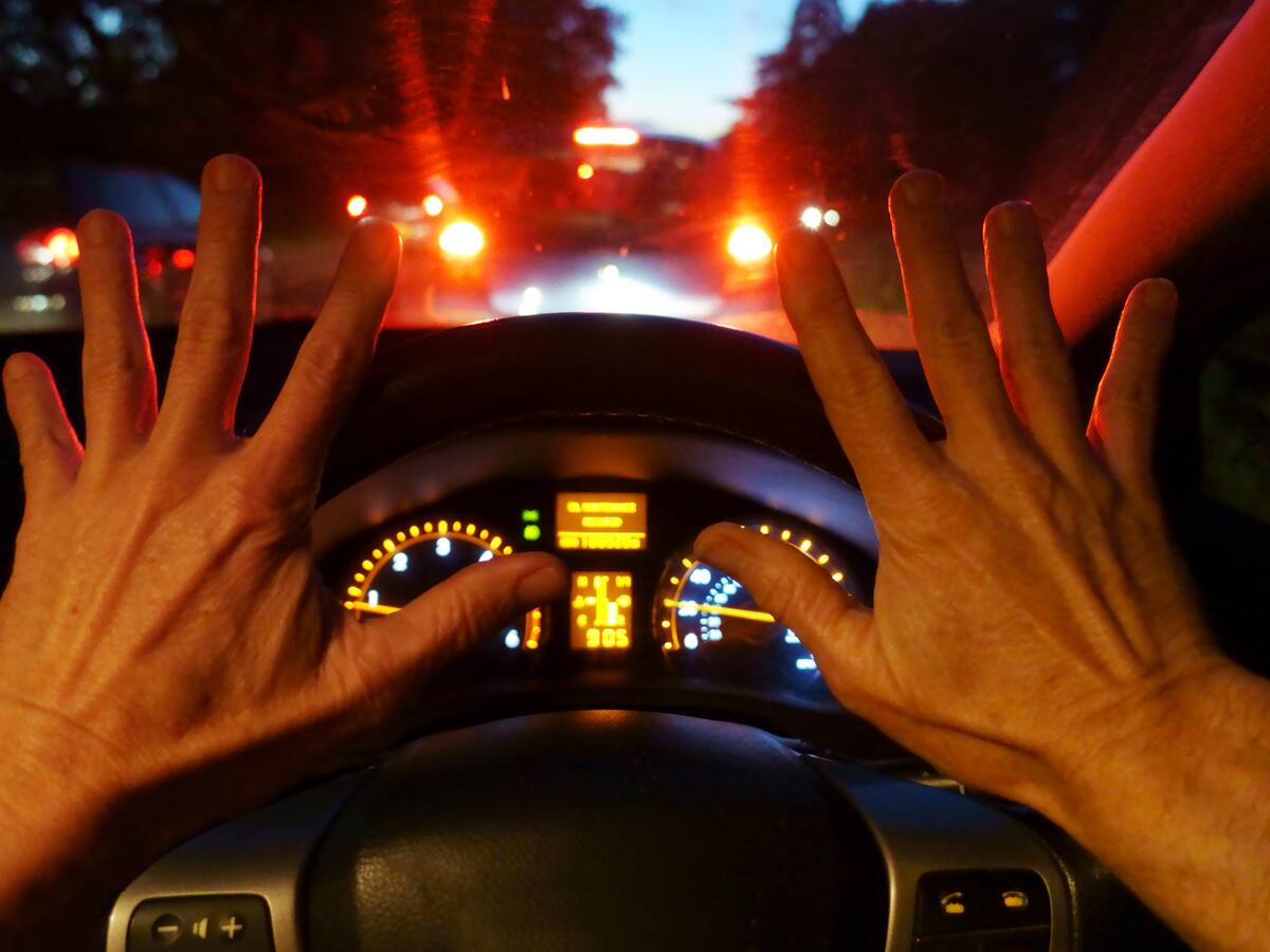 ¿Cómo evitar un accidente fatal si se queda sin frenos? Experto le explica cómo salvarse