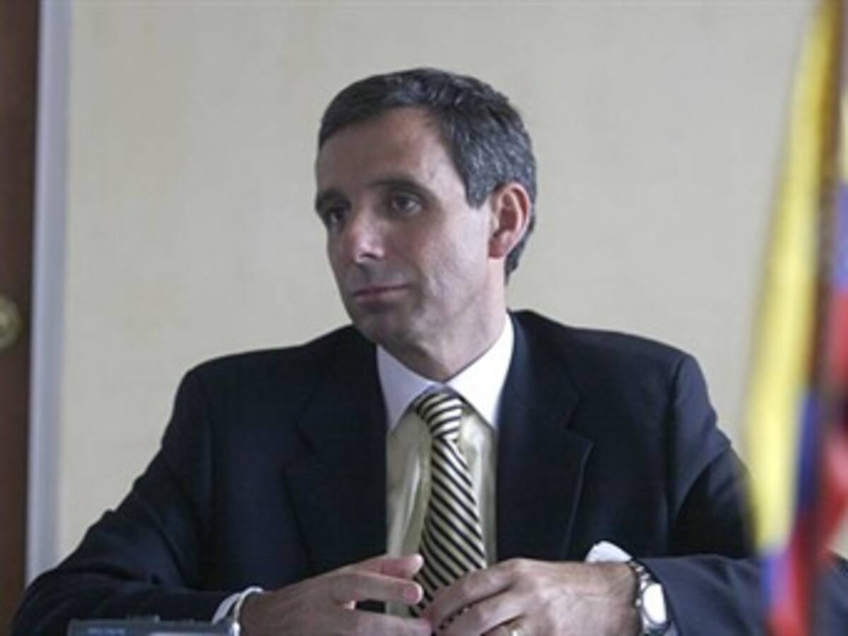 Maniobras de Petro dilataron la votación para revocatoria: Miguel Gómez