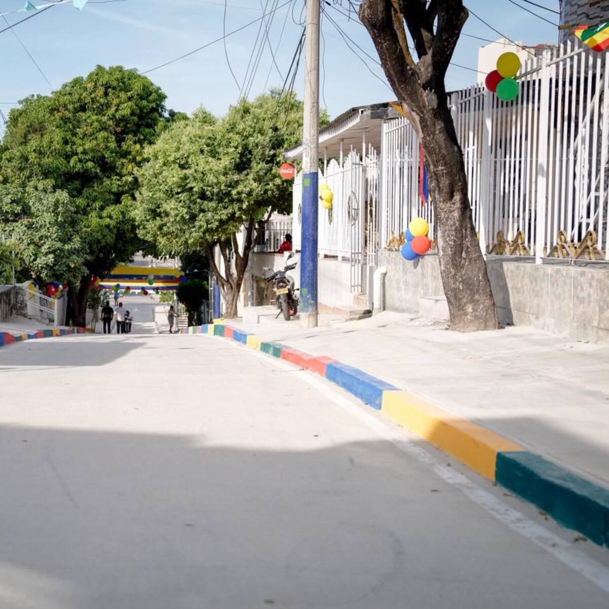Gobernador de Bolívar inaugura obras viales en Blas de Lezo y Nelson Mandela