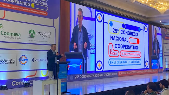 Miguel Gómez, ministro de Hacienda. // Caracol Radio Cartagena