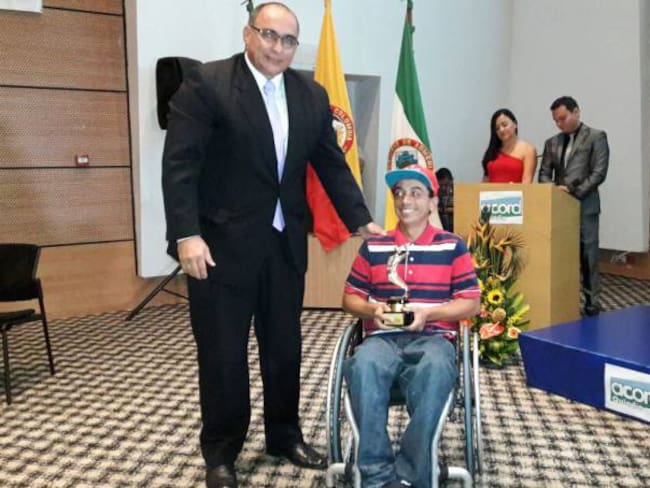 El deporte es mi mejor escape y terapia: Edwin Mayorga, tenista en silla de ruedas del Quindío