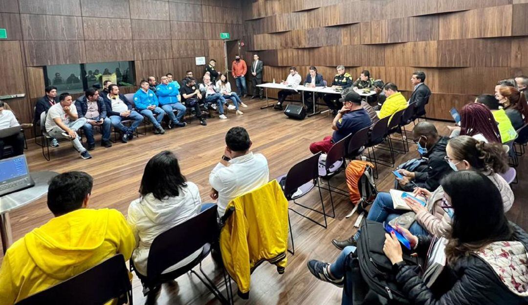 Reunión entre taxistas y la Secretaría de Seguridad.