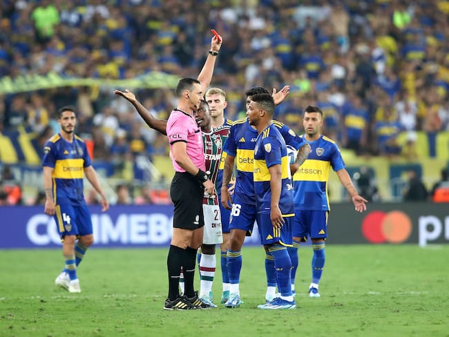 Fabra es expulsado en la final de la Copa Libertadores de América