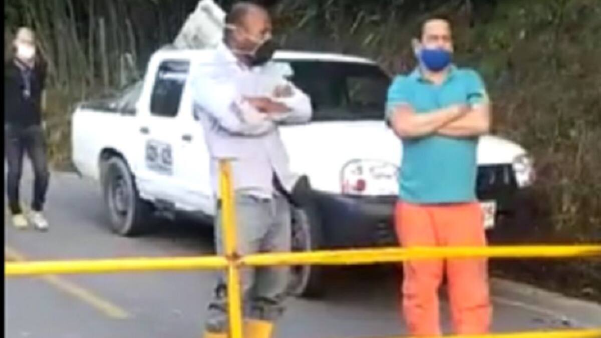 La puerta con candado al ingreso de Salento opera desde inicio de pandemia
