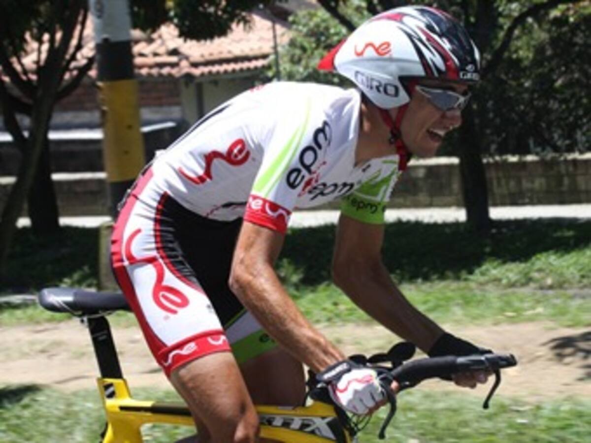 Ciclista colombiano se apodera del liderato de la vuelta a Guatemala