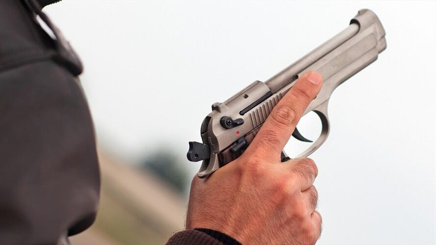 Al parecer, dos sujetos lo interceptaron y lo obligaron a descender de la motocicleta en la que se movilizaba y posteriormente le dispararon. Foto: Getty Images