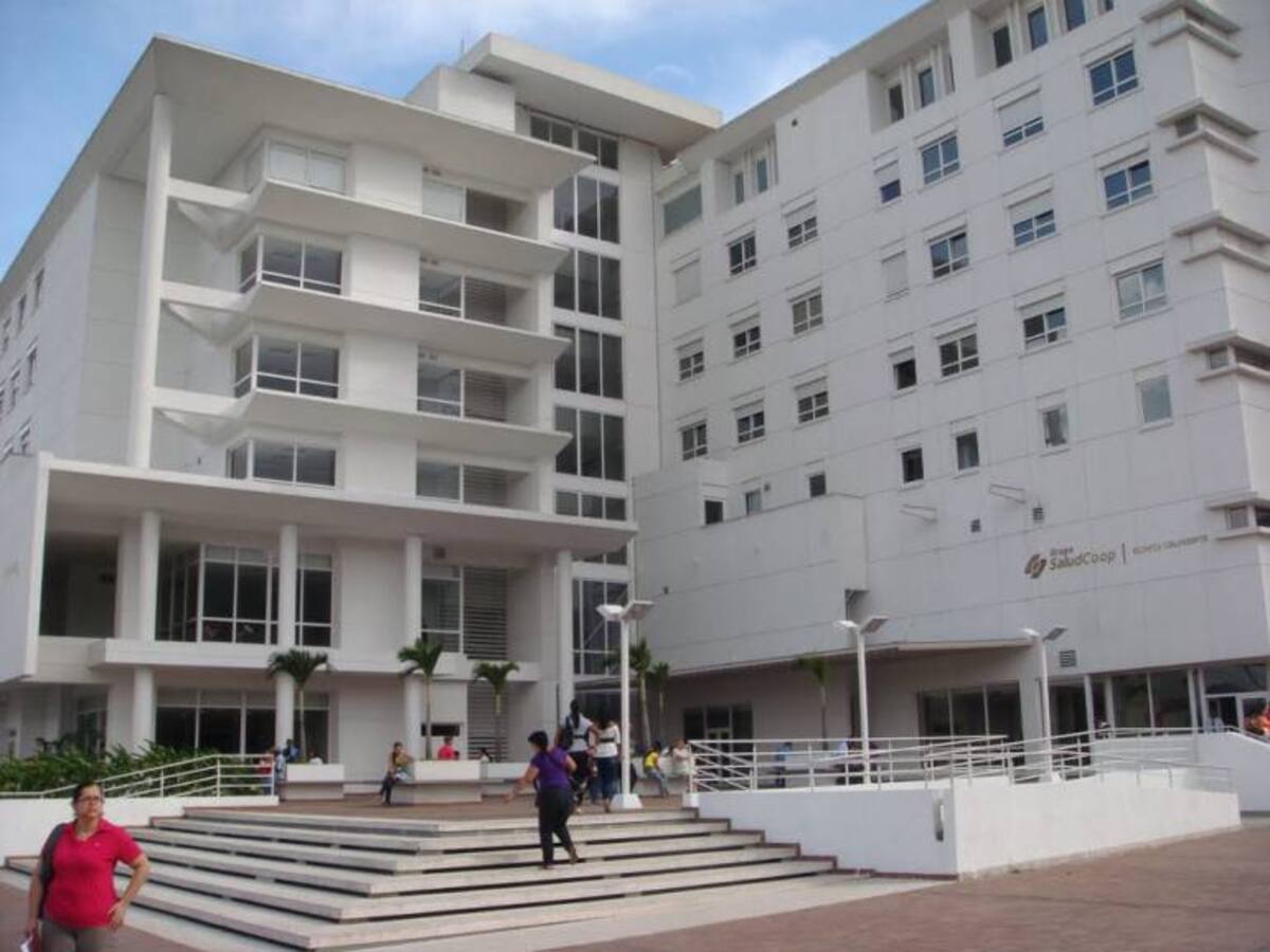 Investigan cierre inesperado servicio de urgencias de Clínica Esimed