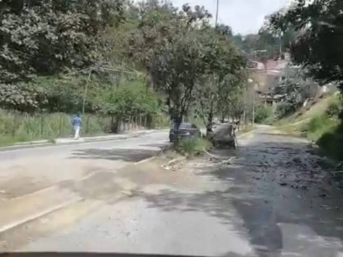 VIDEO: Conductores piden arreglo de la Transversal Oriental