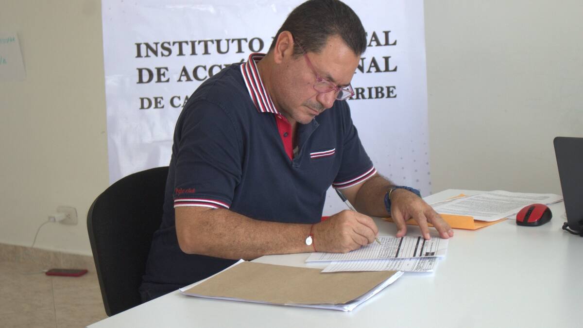 Adelantan jornada de trámite y emisión de Registro Único Comunal (RUC) en Cartagena