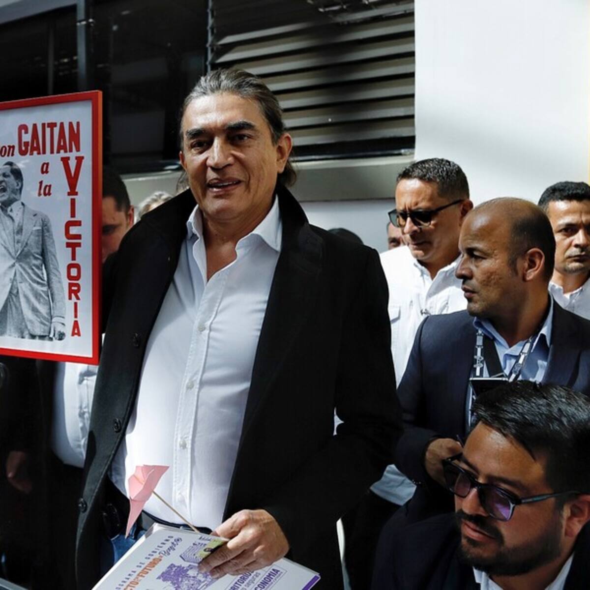 Uno no puede ser hipócrita y mentiroso, yo soy el candidato del Gobierno: Gustavo Bolívar