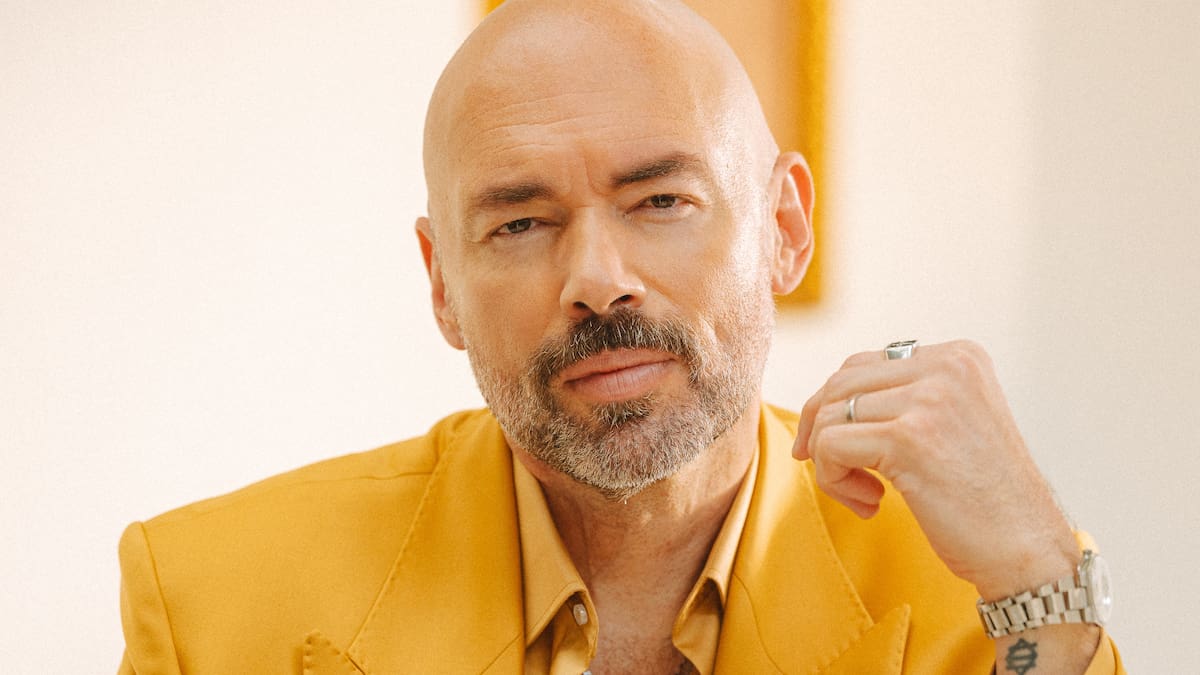 Santiago Cruz convierte su gira “Sigo en Pie” en una iniciativa de solidaridad con los damnificados