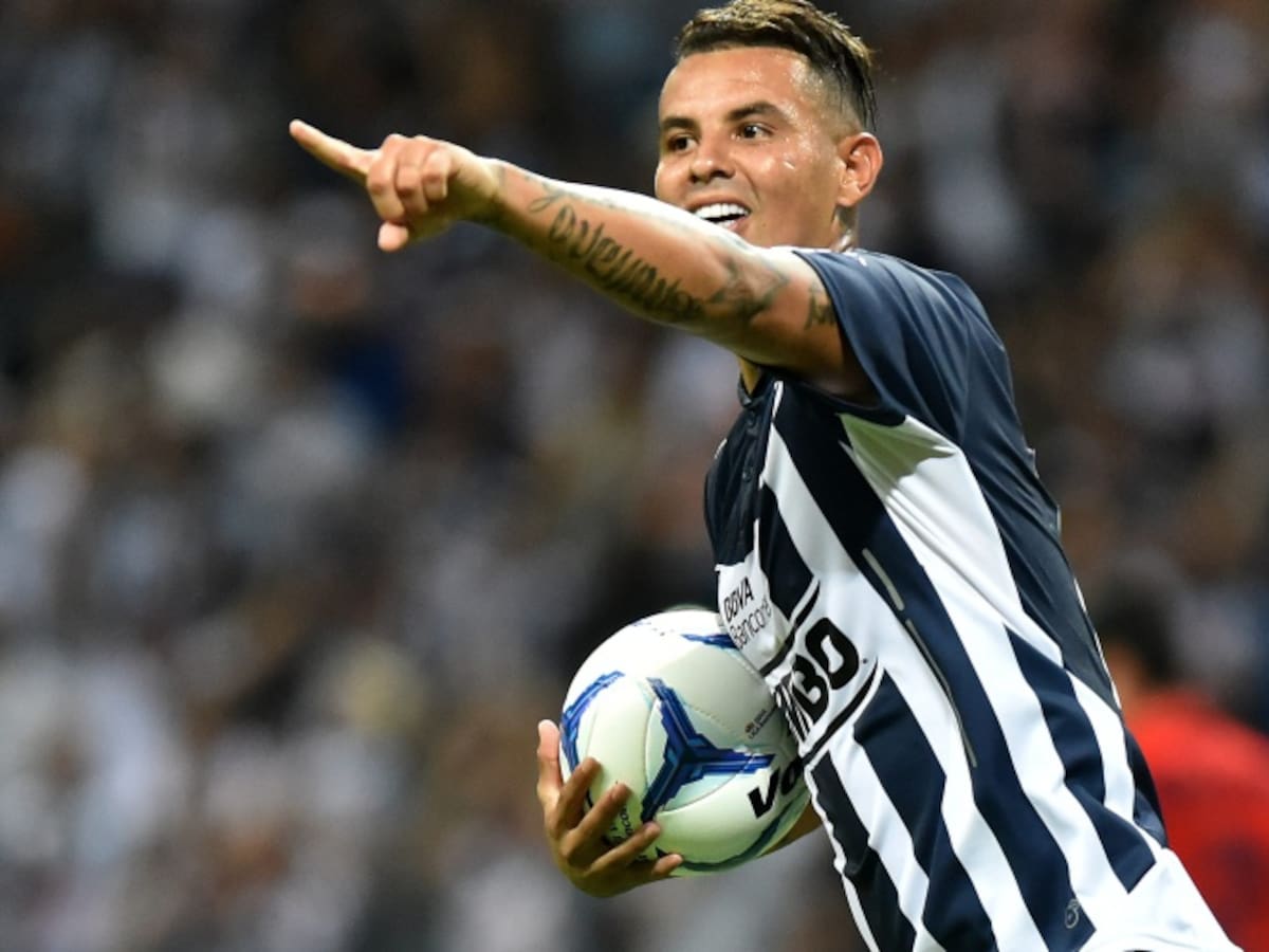 Edwin Cardona marca doblete en la victoria del Monterrey sobre León