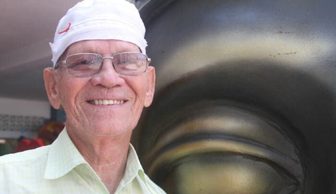 Su creatividad lo llevó a convertirse en uno de los mejores decoradores de carrozas no solo del Caribe sino del país