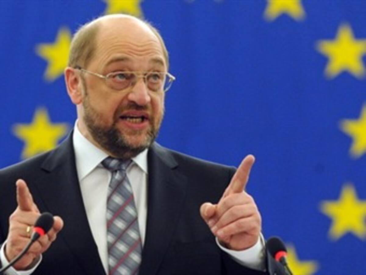 Europa ve en el diálogo político salida a la crisis en Italia