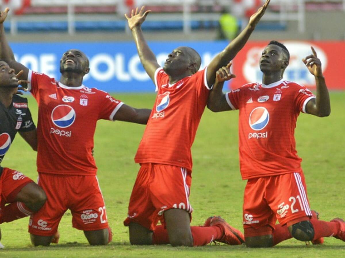 América vence a Patriotas y continúa invicto en la Liga Águila