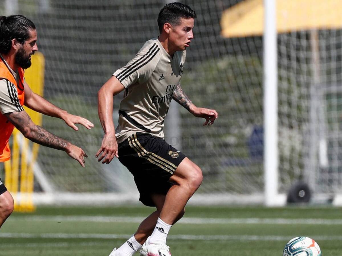 James y el Real Madrid regresaron a las prácticas en un solo grupo