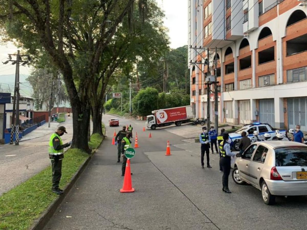 Ciudadanos en Pereira se hacen pasar por médicos para evitar multas