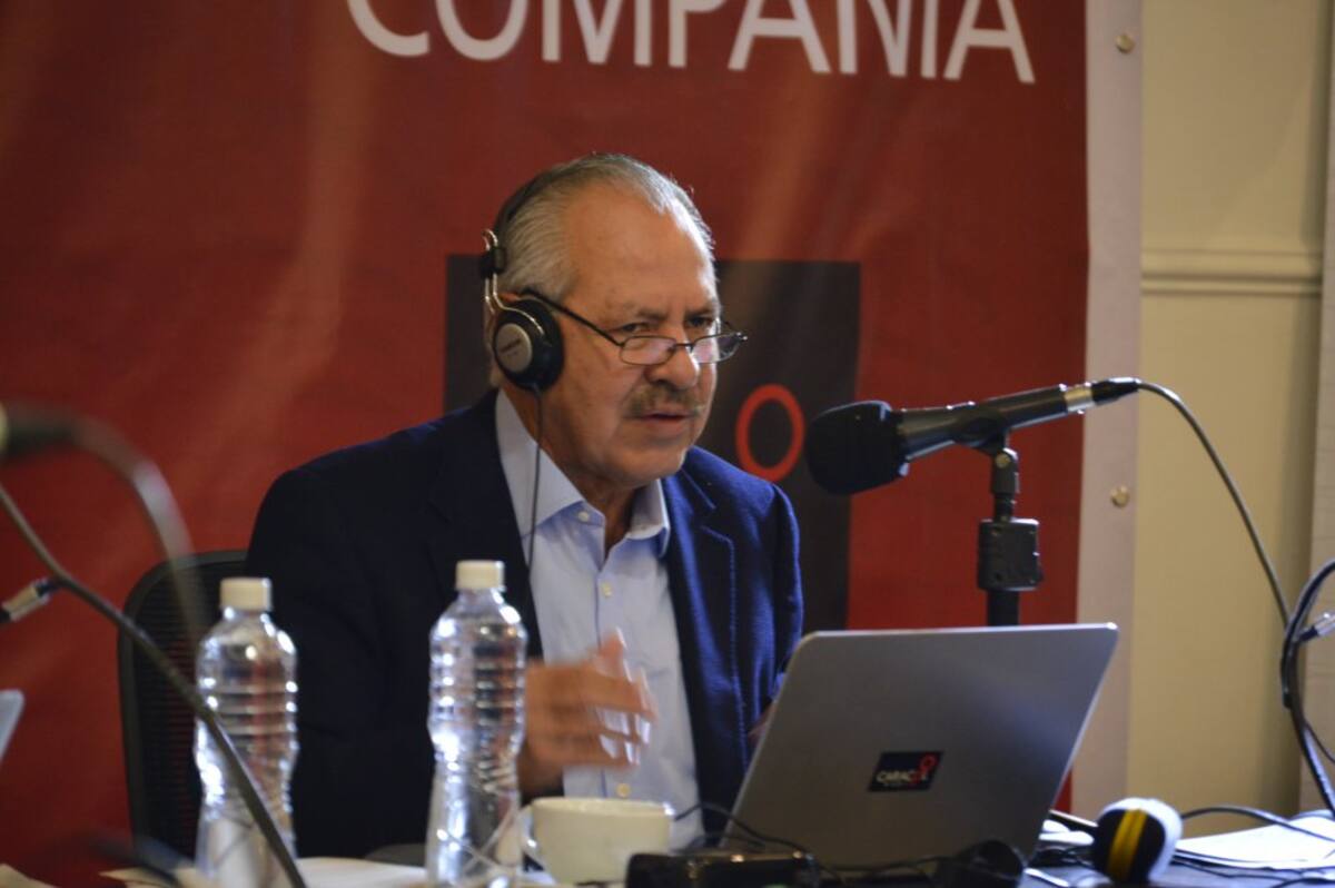 Desde el paraninfo de la Universidad de Nariño, la más tradicional de Pasto y del sur del país, emite este viernes 6AM Hoy por Hoy, de Caracol Radio, el programa informativo más escuchado en Colombia y América Latina.