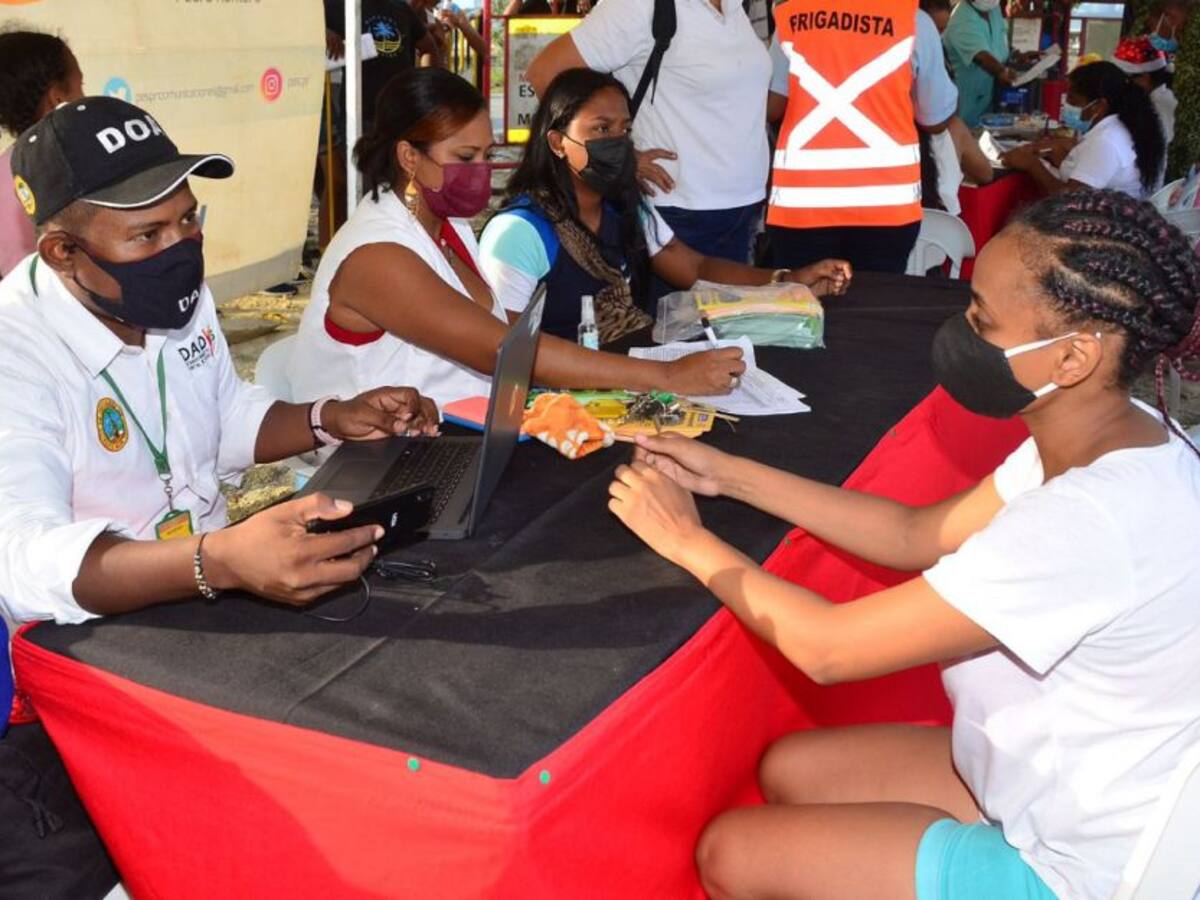 PES y DADIS llegaron a Pasacaballos con afiliaciones al sistema de salud
