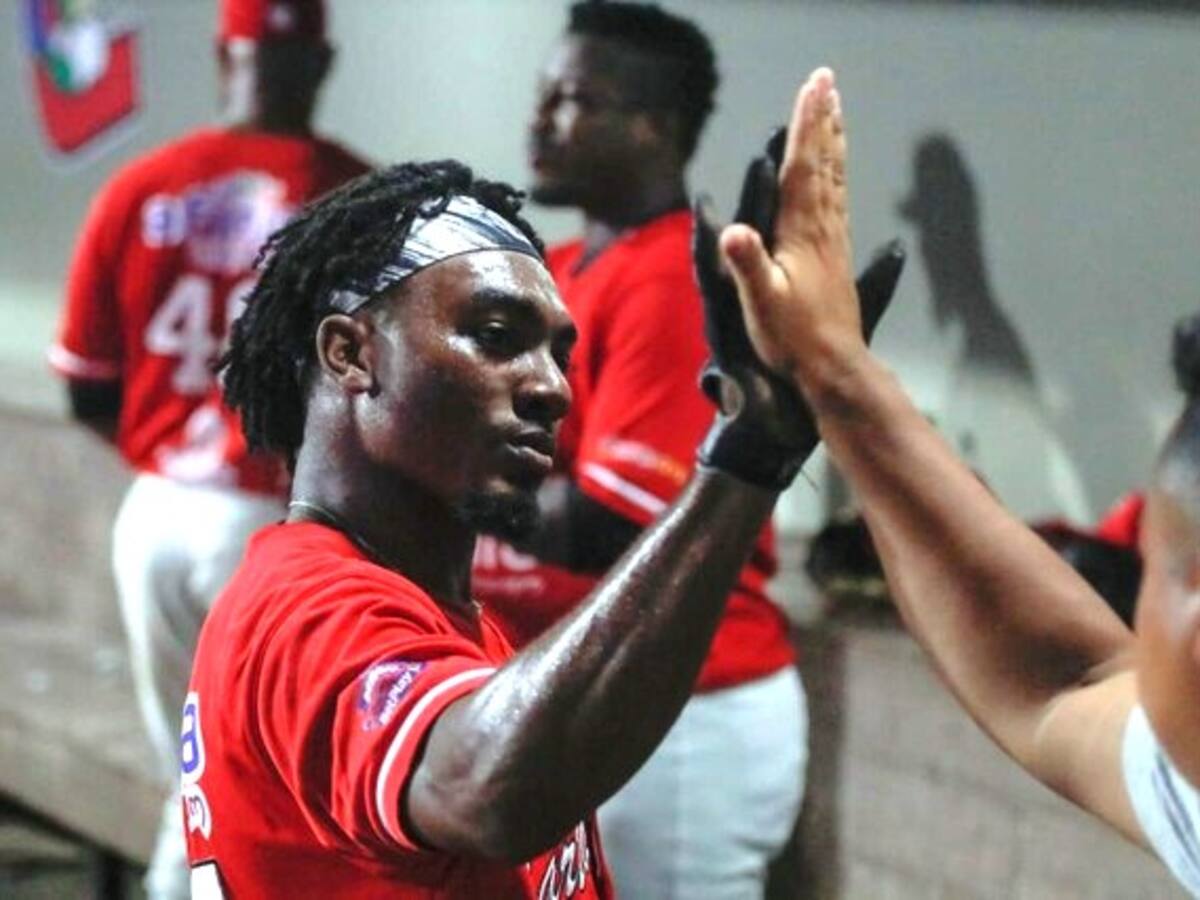 Partidazo! Tigres dejó Manilla en mano a los Caimanes