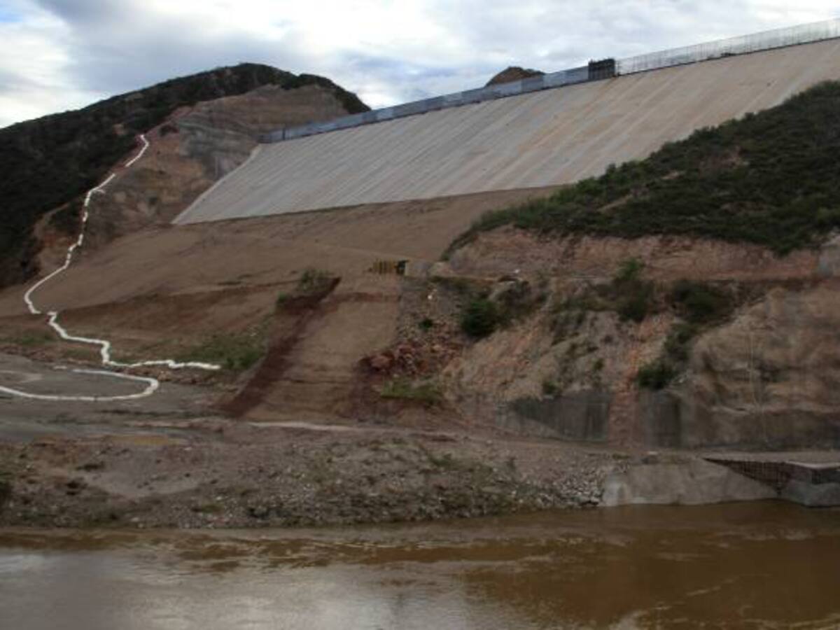 Apertura de represa El Quimbo podría abastecer de agua al rio Magdalena