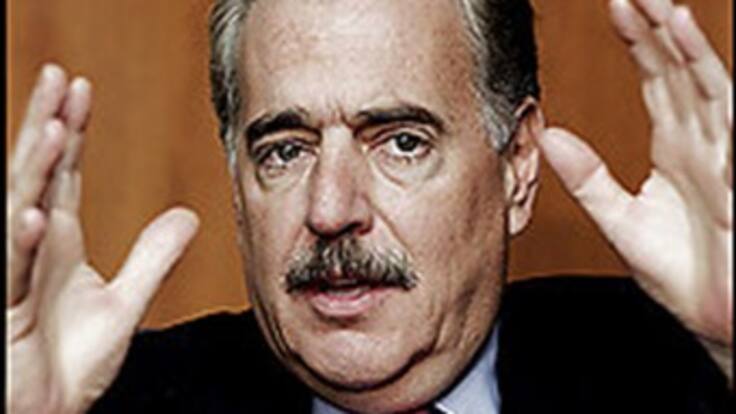 Pastrana critica demanda contra Hugo Chávez ante la CPI