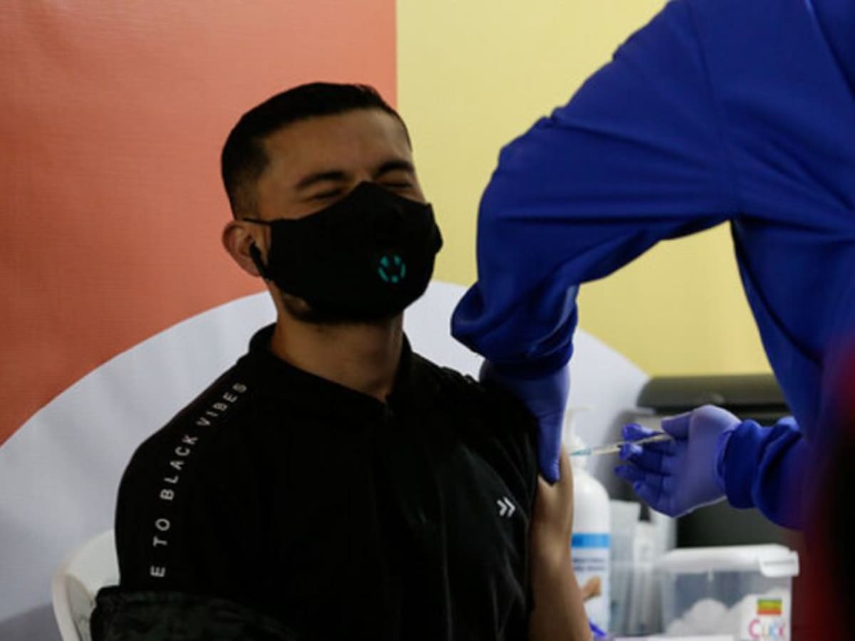 Bogotanos entre los 12 y 17 años ahora pueden recibir su dosis de refuerzo