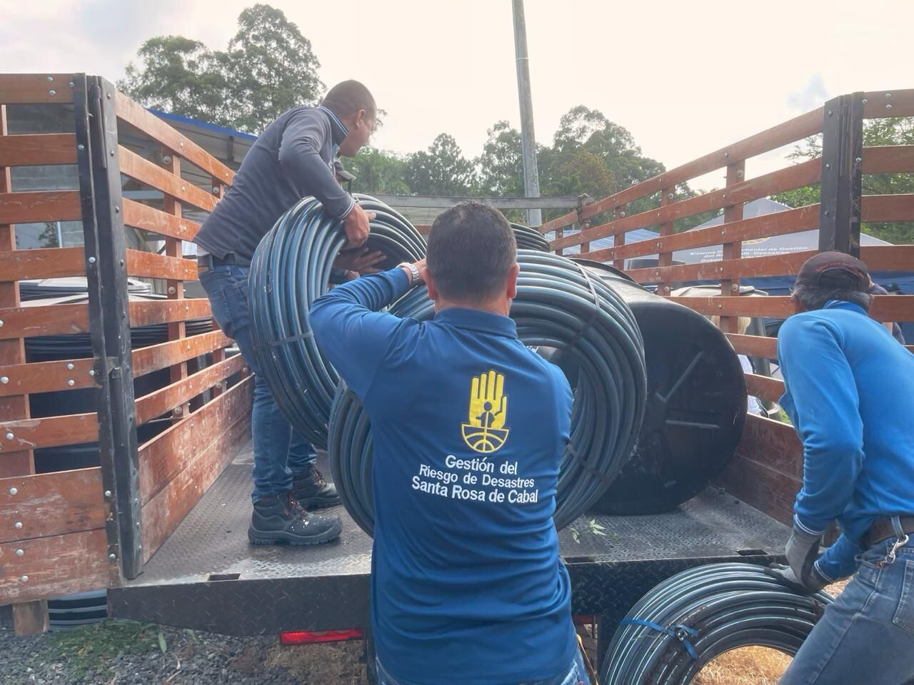 Entrega de tanques en municipios con probabilidad de desabastecimiento - Gobernación de Risaralda.