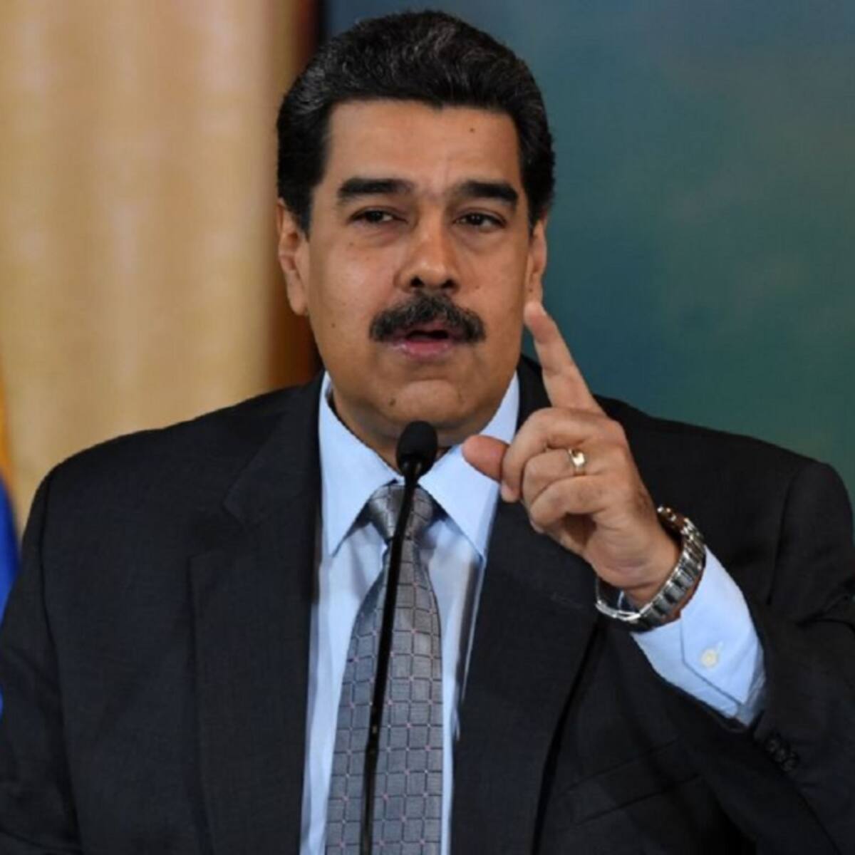 Venezuela ofrece sus buenos oficios al nuevo gobierno de Colombia