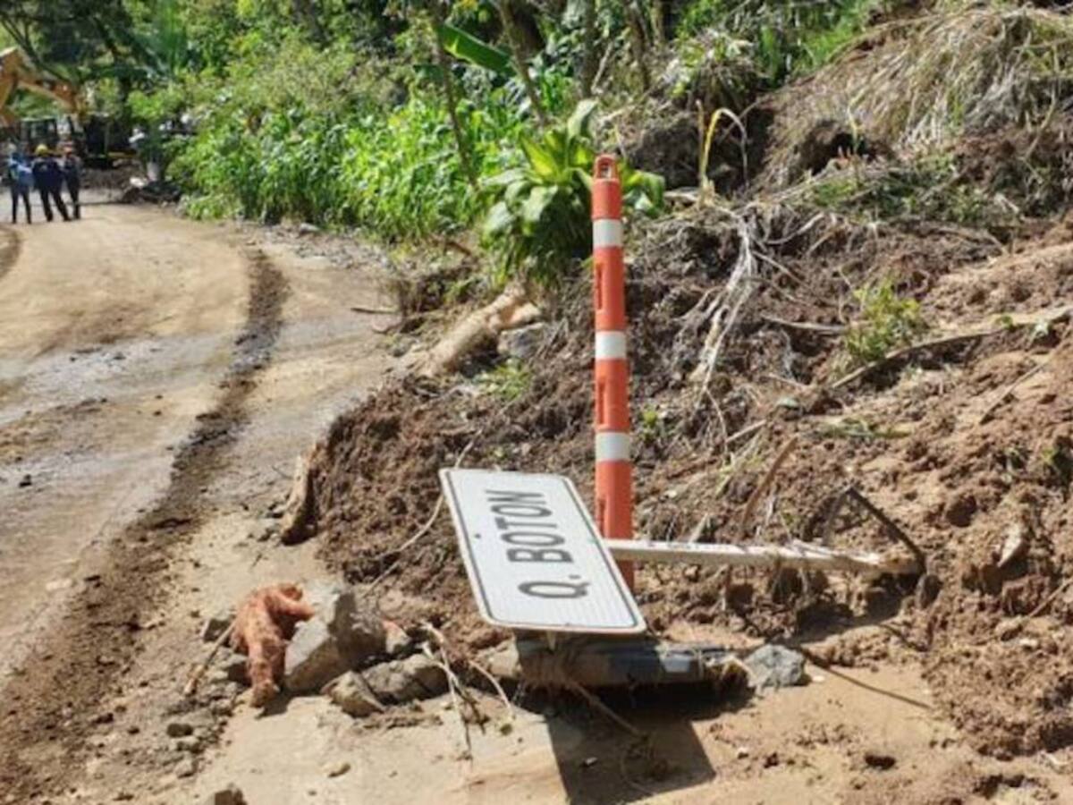 Dabeiba seguirá incomunicado al menos por una semana más