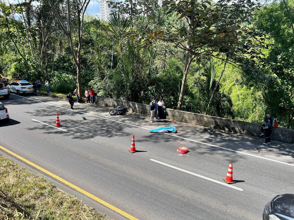 Accidente en la variante de Ibagué dejó una mujer muerta y otra en delicado estado de salud