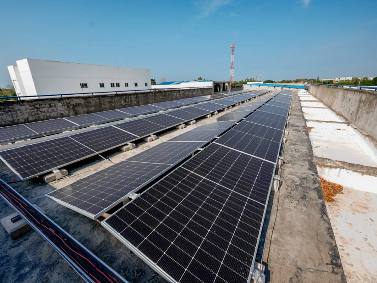 Promigas y Surtigas iniciaron proyecto de energía fotovoltaica en colegio de Turbaco