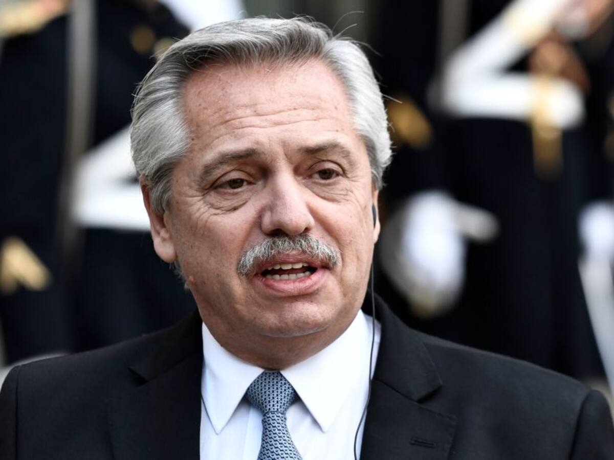 "Con público imposible": Presidente de Argentina sobre regreso del fútbol