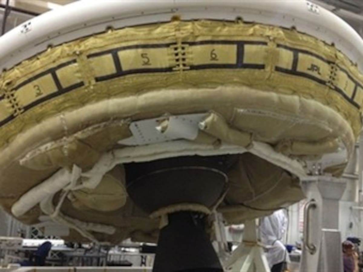​La NASA hace pruebas con un “platillo volador” para explorar Marte