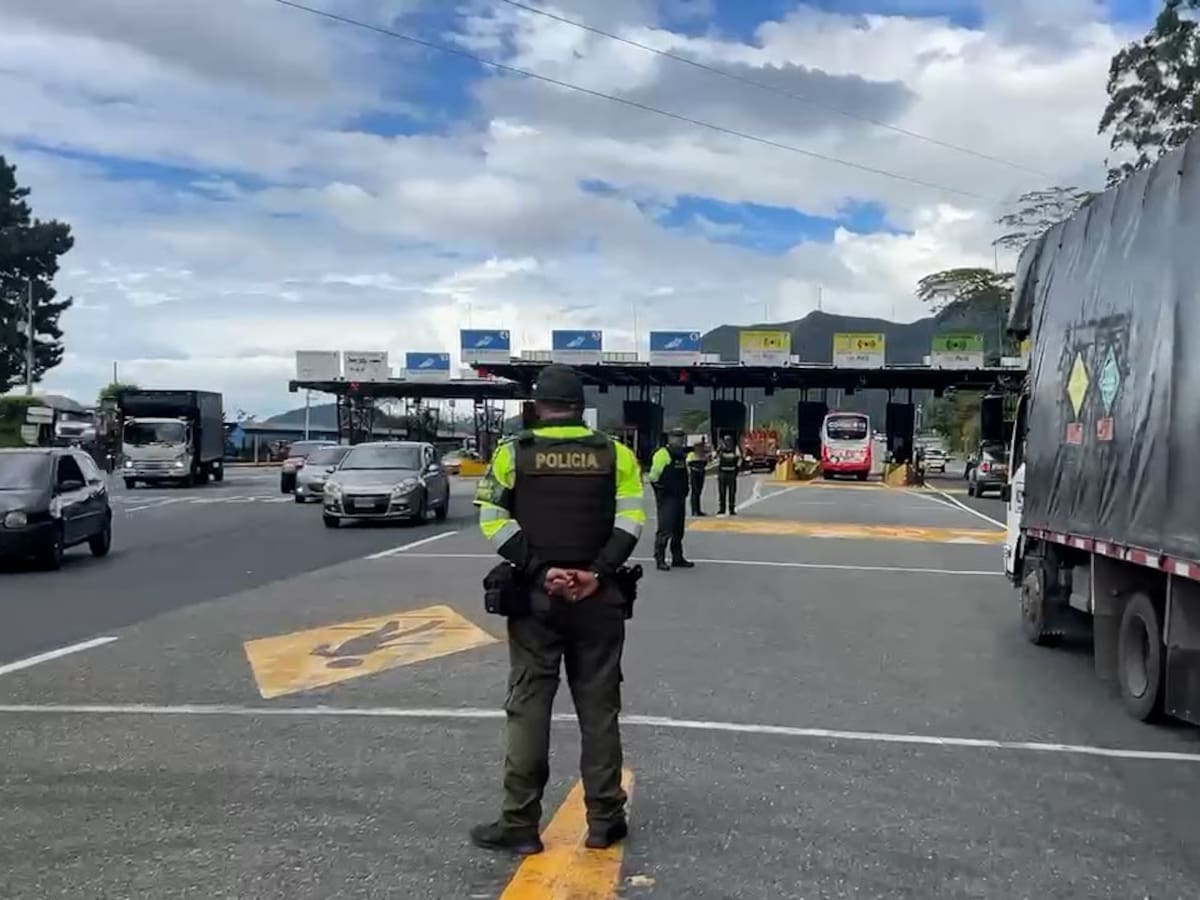 Puente de la Asunción deja cinco muertos y 19 heridos en las carreteras de Antioquia