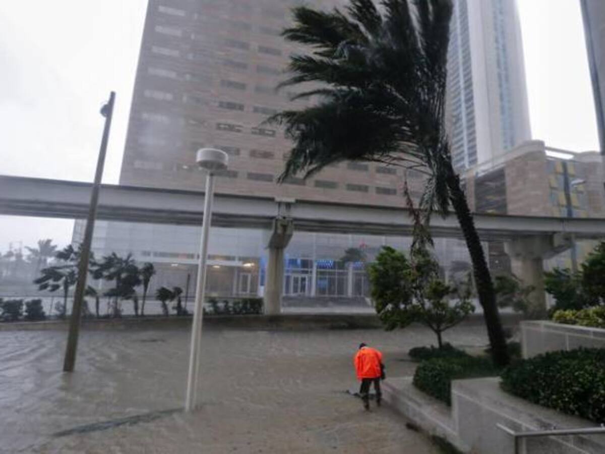 Huracán Irma se degradó a categoría 1