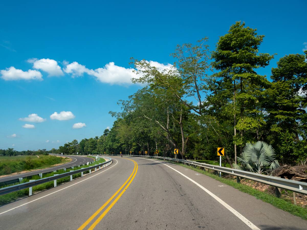 Vía Medellín – Quibdó: Invías busca soluciones para dar paso prioritario a alimentos e insumos