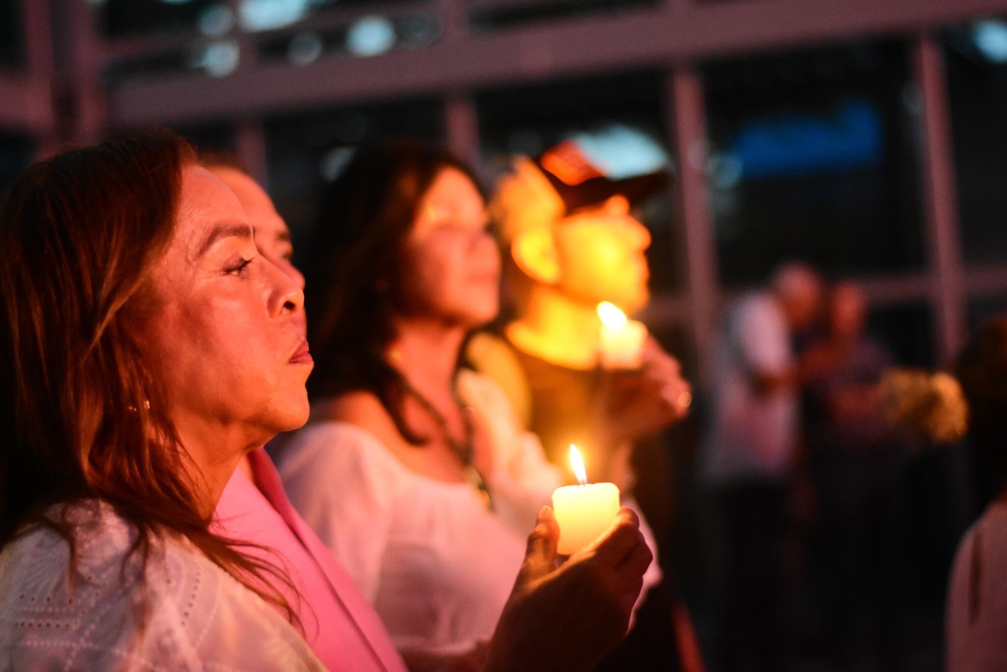 Velatón por la salud del senador Miguel Uribe. Foto: tomada de las redes de la Gobernación del Atlántico.