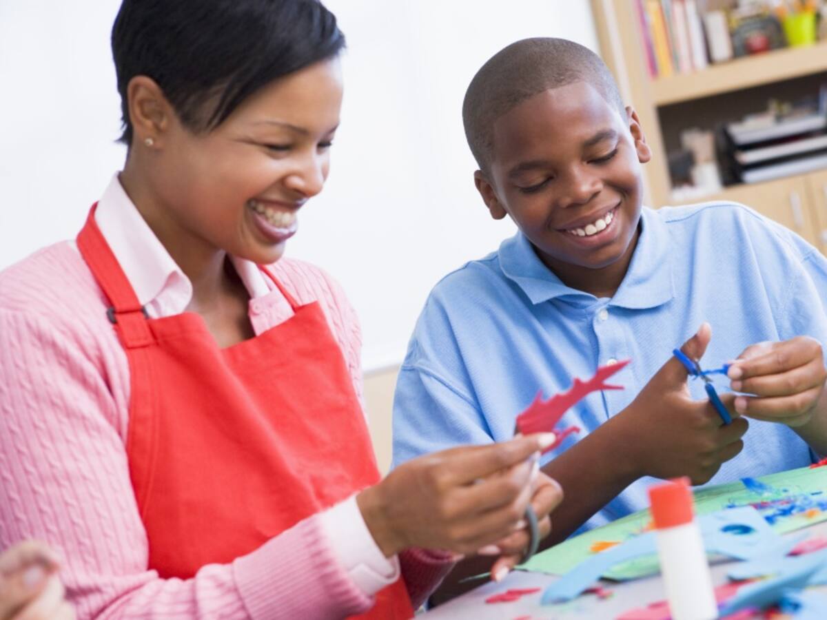 ¿Cómo expresar afecto a los niños sin tener proximidad física?